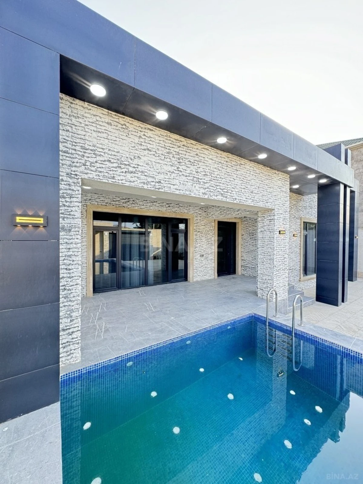 Satılır 4 otaqlı həyət evi 160 m²