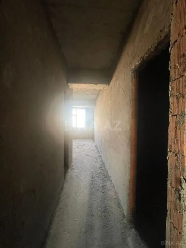 Satılır 4 otaqlı mənzil 155 m²