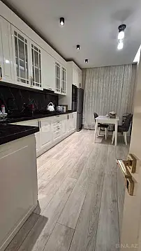 Satılır 3 otaqlı mənzil 125 m²