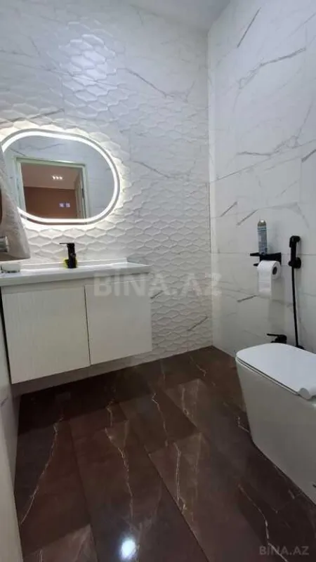 Satılır 3 otaqlı mənzil 125 m²
