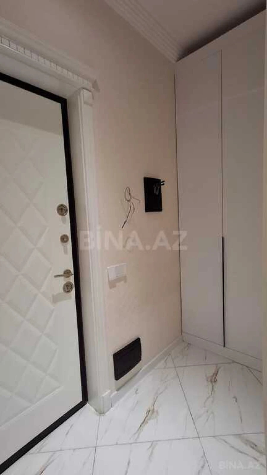 Satılır 3 otaqlı mənzil 125 m²