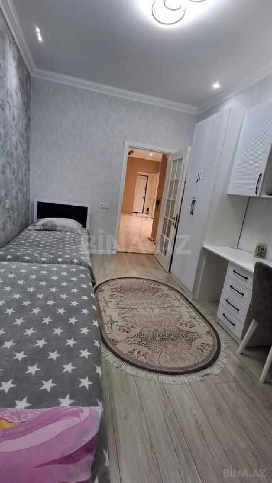 Satılır 3 otaqlı mənzil 125 m²
