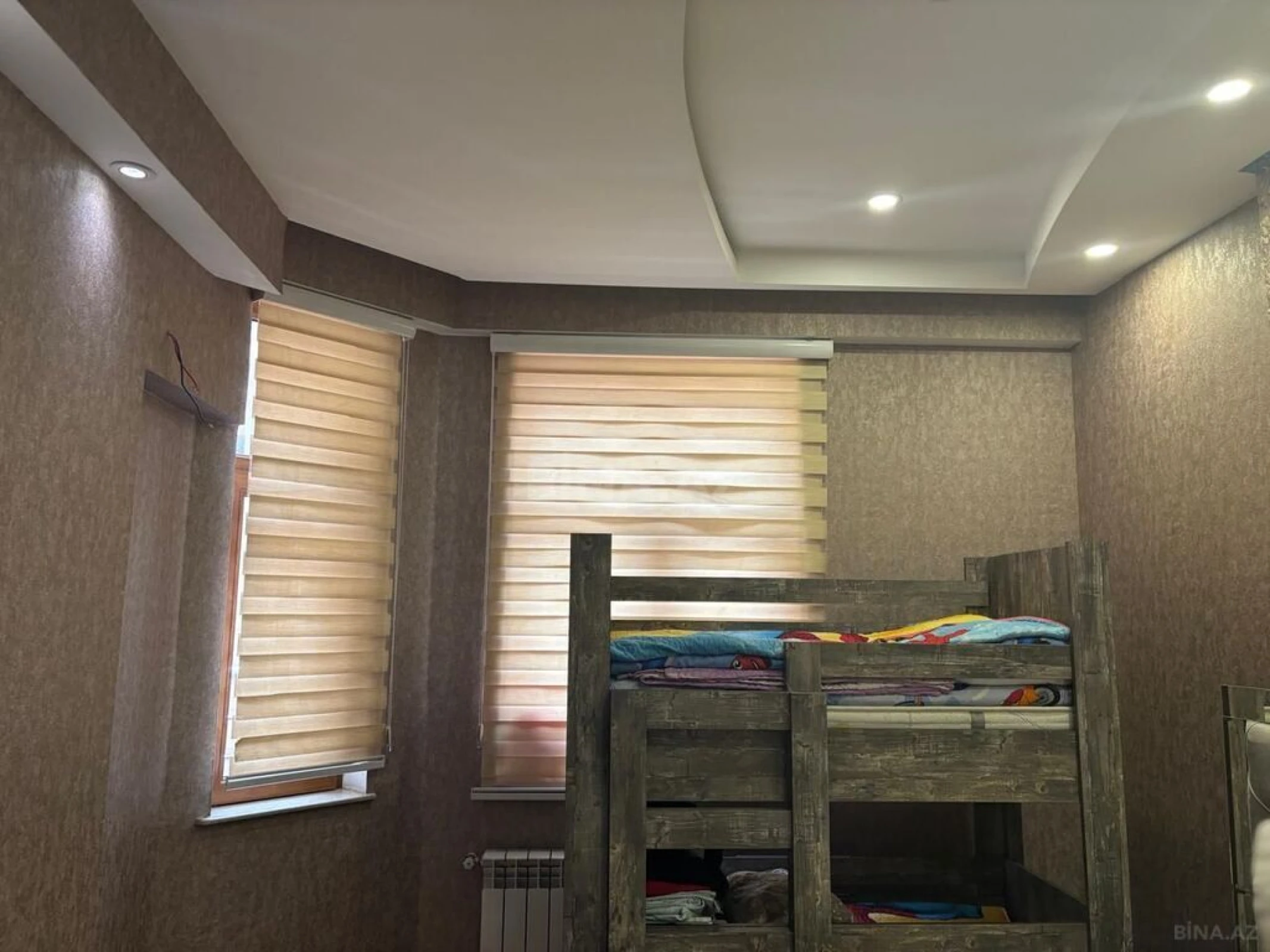 Satılır 2 otaqlı mənzil 64 m²