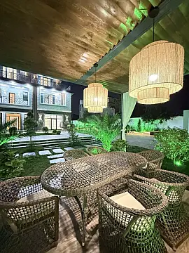 Satılır 9 otaqlı həyət evi 1000 m²