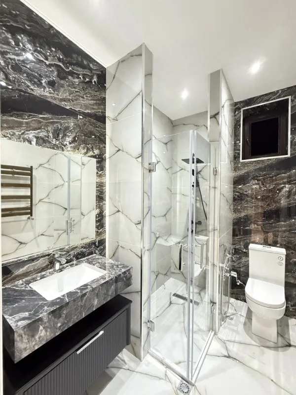 Satılır 9 otaqlı həyət evi 1000 m²