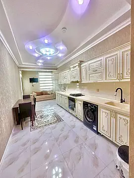 Satılır 3 otaqlı mənzil 142 m²