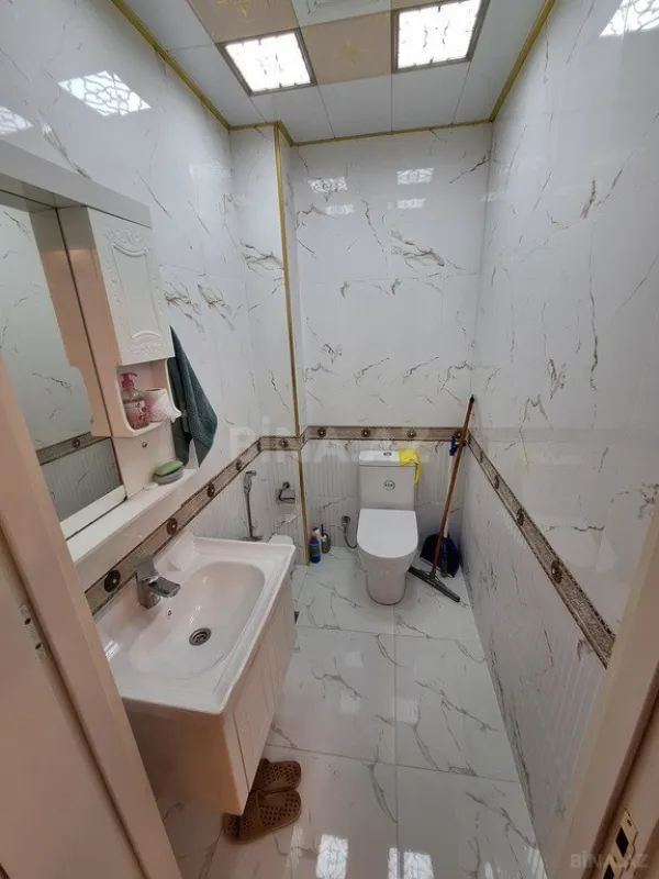 Satılır 3 otaqlı mənzil 142 m²