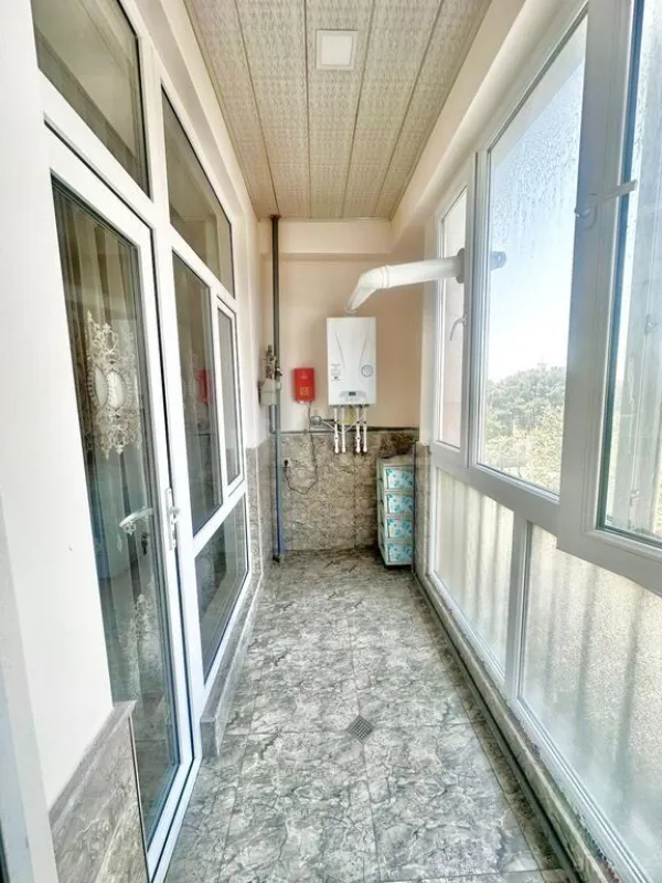 Satılır 3 otaqlı mənzil 142 m²