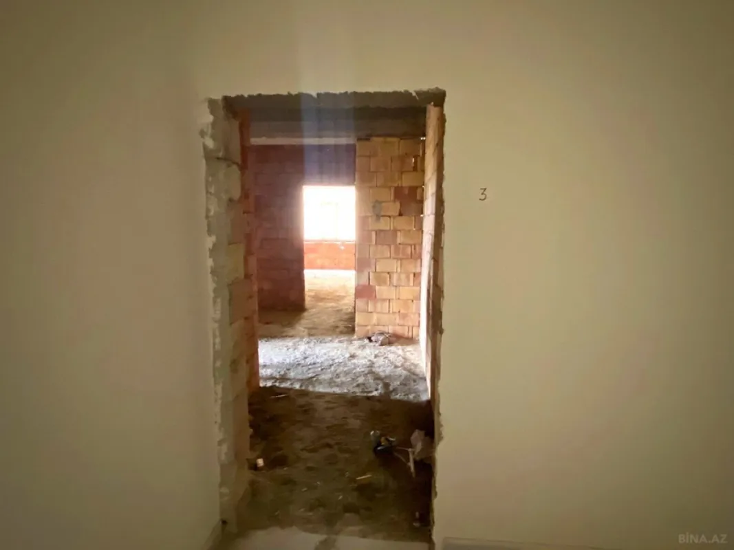 Satılır 3 otaqlı mənzil 116 m²
