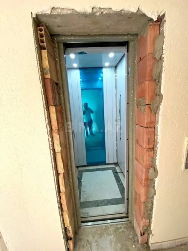 Satılır 3 otaqlı mənzil 116 m²