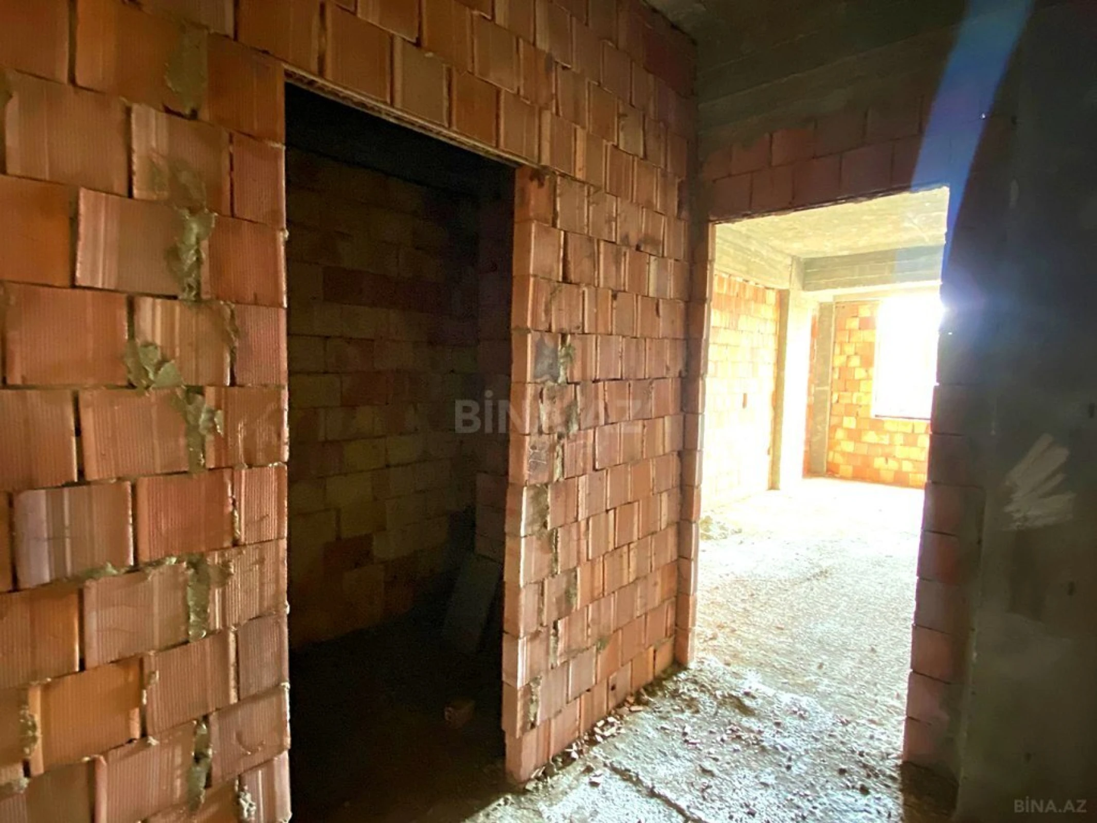 Satılır 3 otaqlı mənzil 116 m²