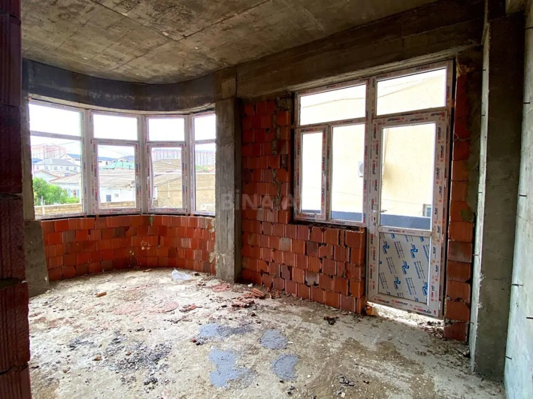 Satılır 3 otaqlı mənzil 116 m²