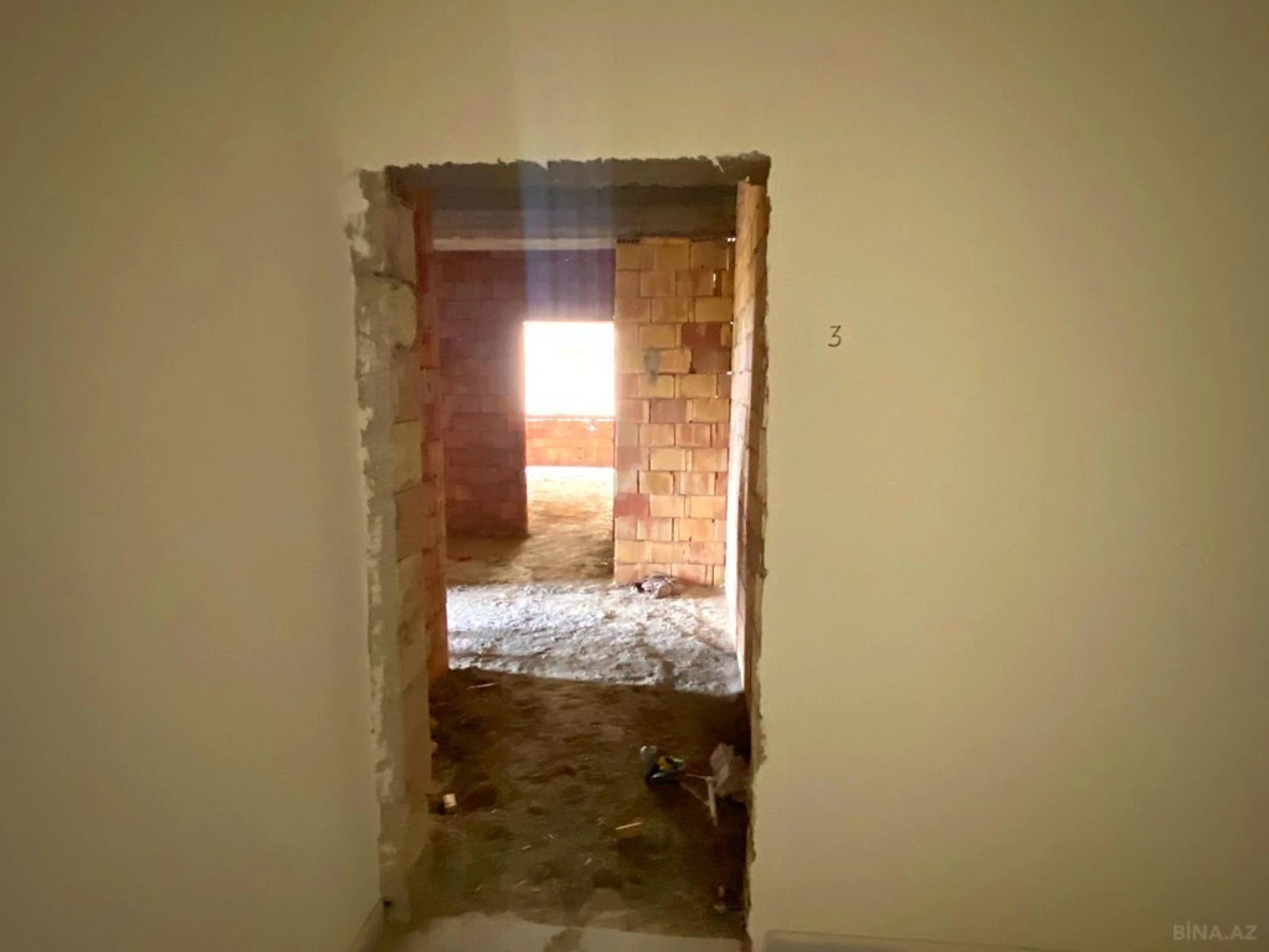 Satılır 3 otaqlı mənzil 116 m²