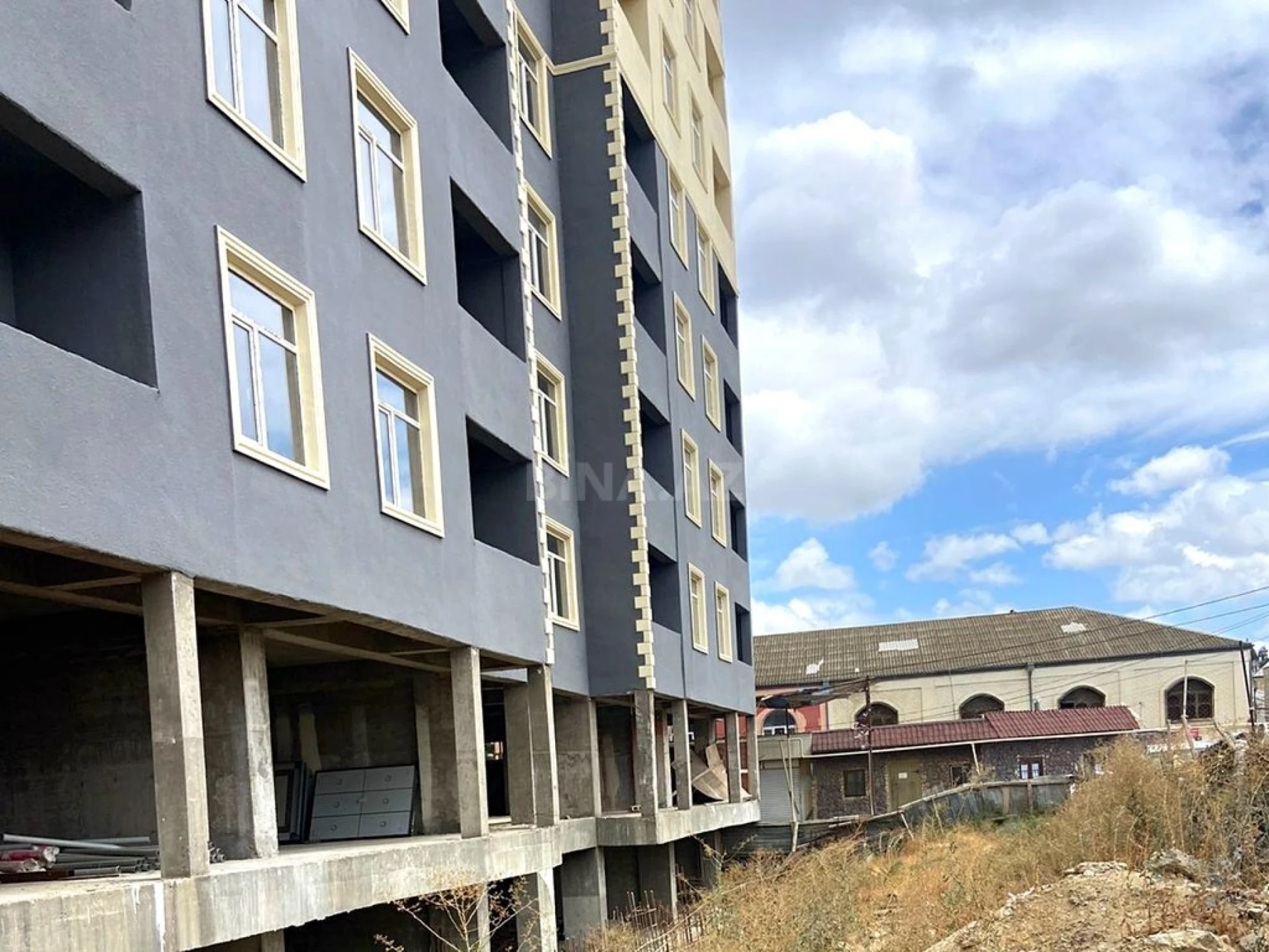 Satılır 3 otaqlı mənzil 116 m²