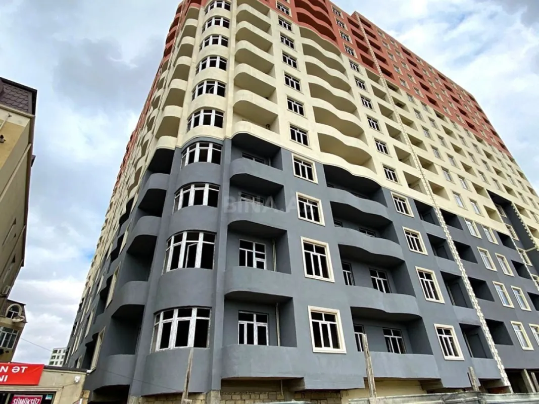 Satılır 3 otaqlı mənzil 116 m²