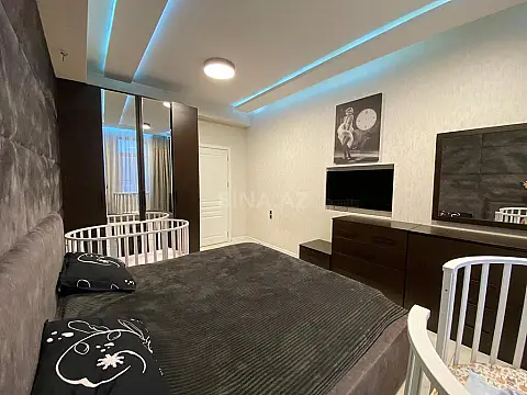 Satılır 2 otaqlı mənzil 90 m²