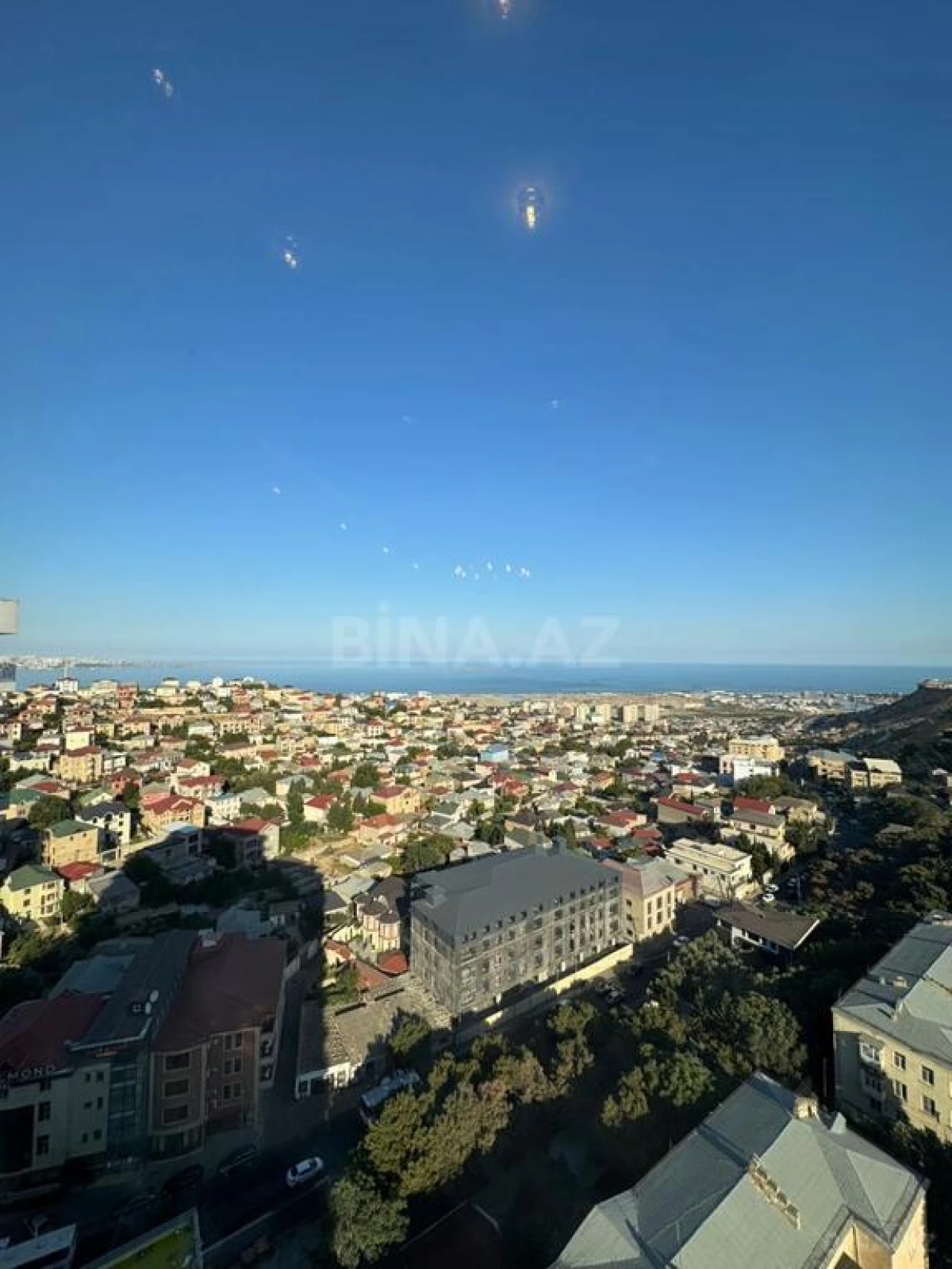 Satılır 3 otaqlı mənzil 135 m²