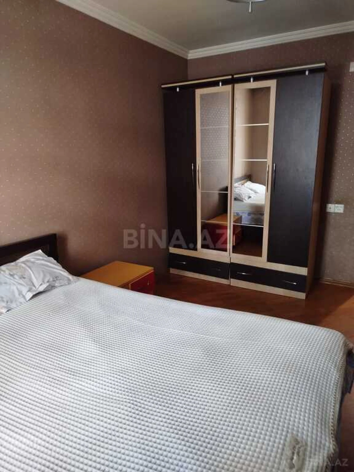 Kirayə verilir 2 otaqlı mənzil 60 m²