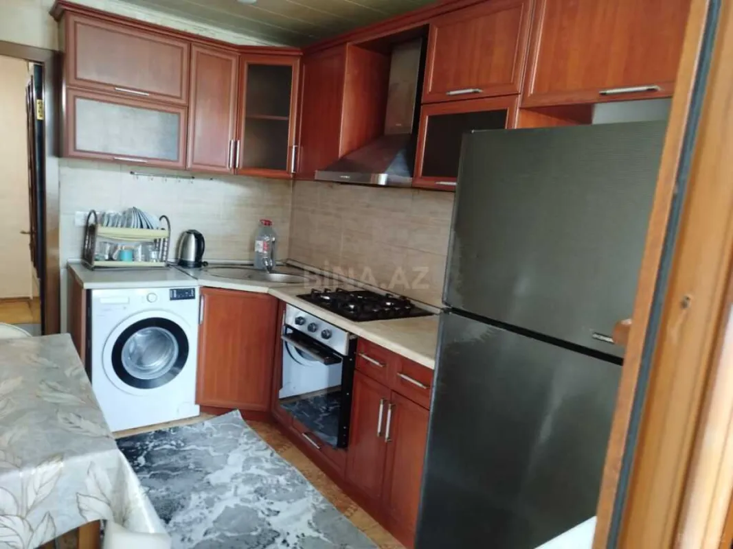 Kirayə verilir 2 otaqlı mənzil 60 m²