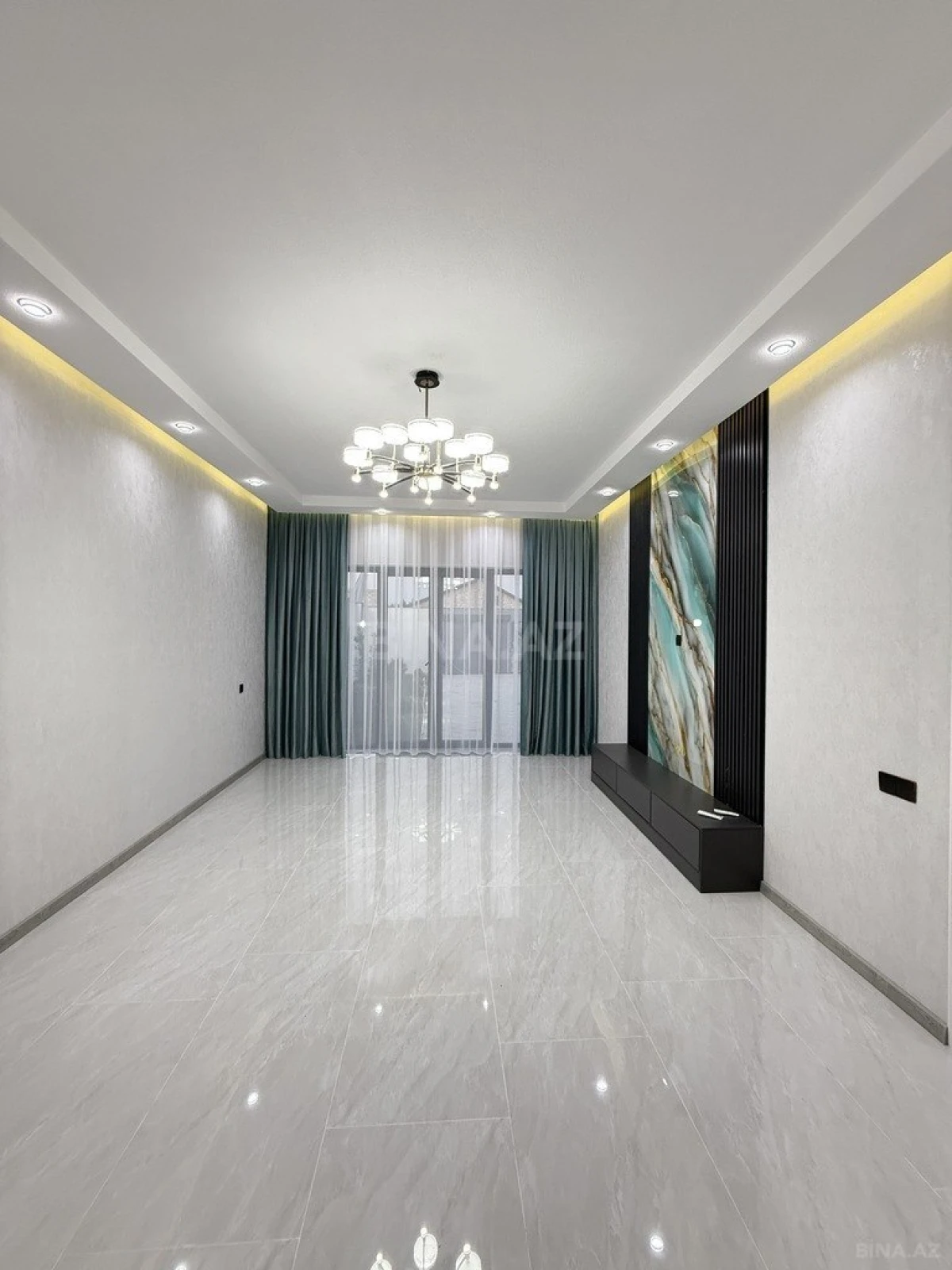 Satılır 4 otaqlı həyət evi 160 m²