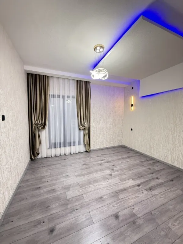 Satılır 4 otaqlı həyət evi 160 m²