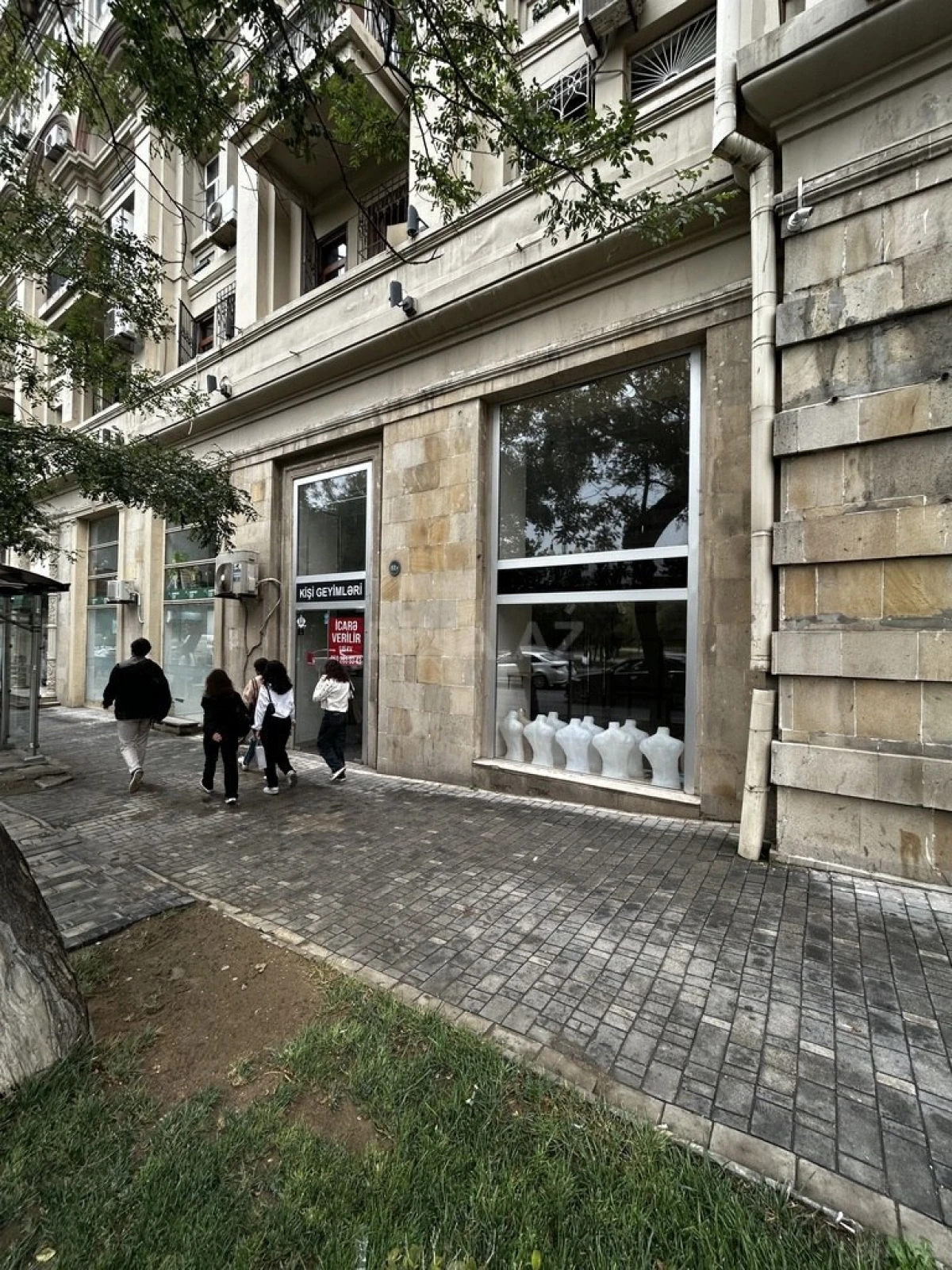 Kirayə verilir obyekt 115 m²