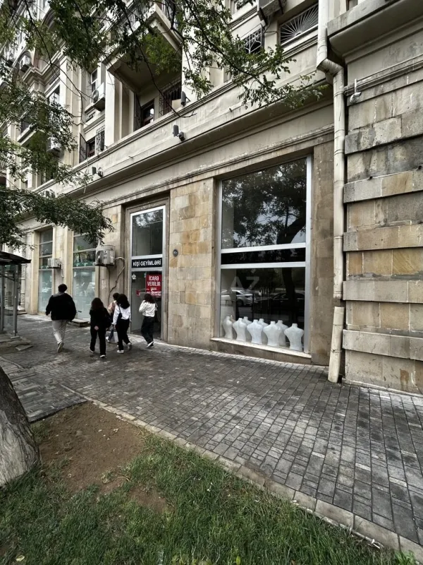 Kirayə verilir obyekt 115 m²