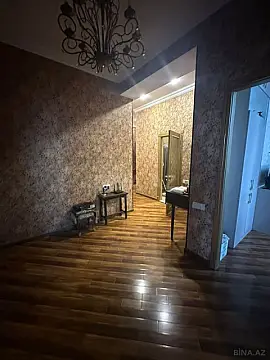 Satılır 3 otaqlı mənzil 130 m²