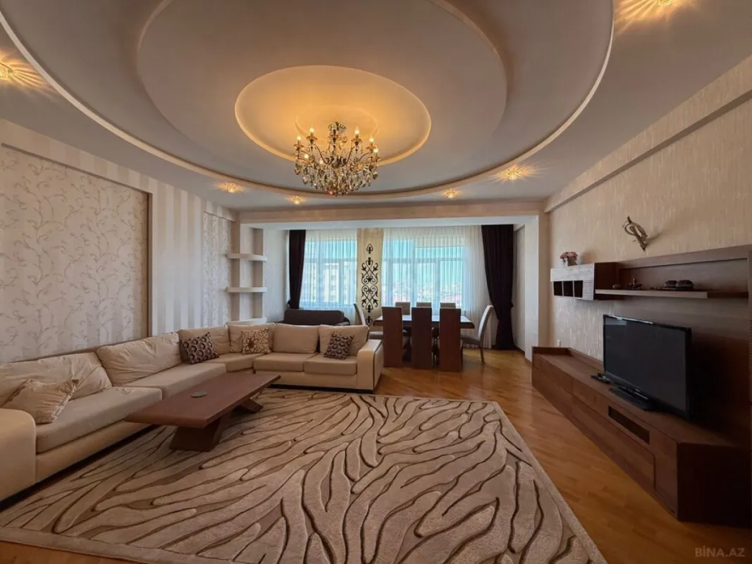 Satılır 3 otaqlı mənzil 160 m²