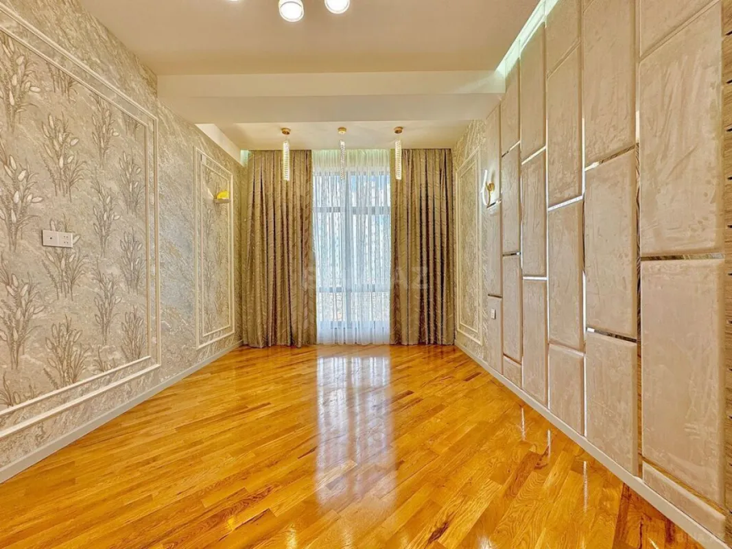 Satılır 2 otaqlı mənzil 85 m²