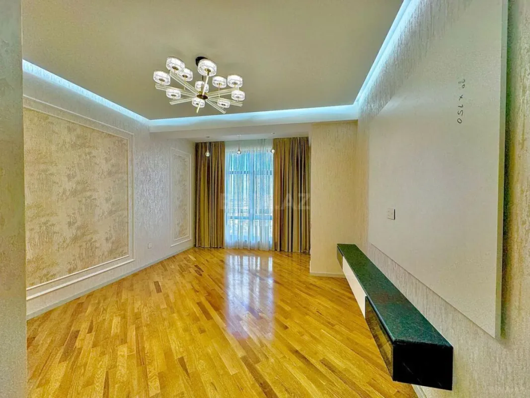 Satılır 2 otaqlı mənzil 85 m²
