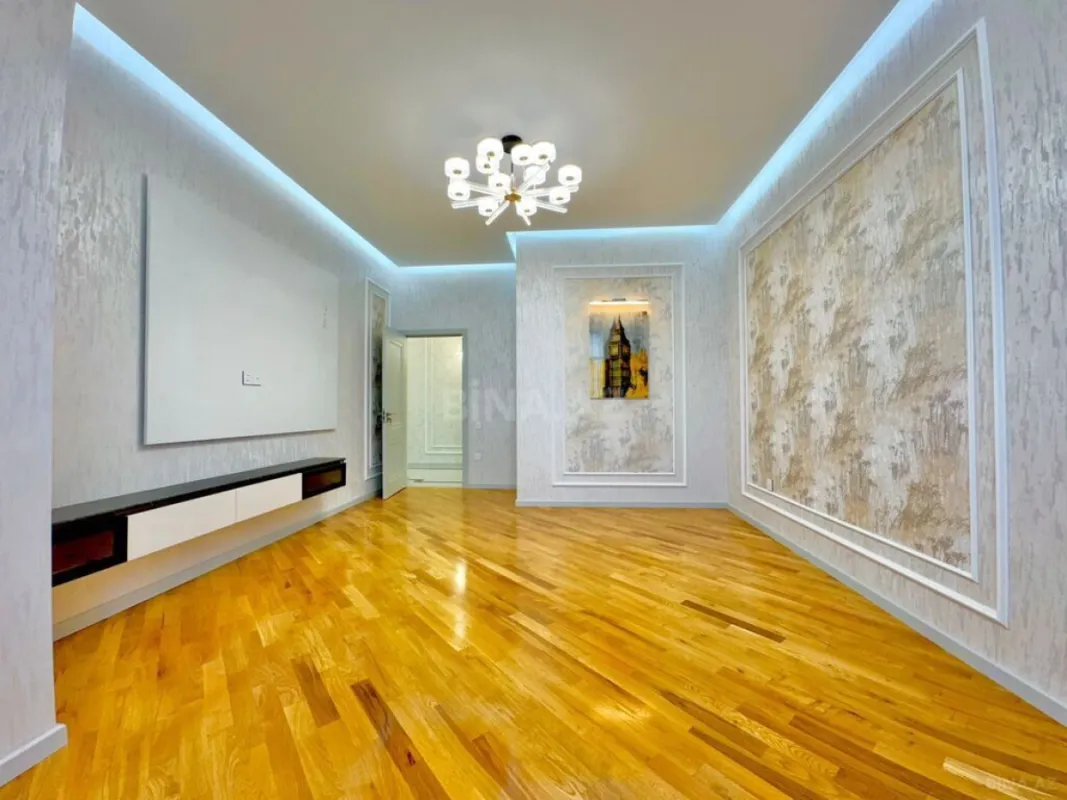 Satılır 2 otaqlı mənzil 85 m²