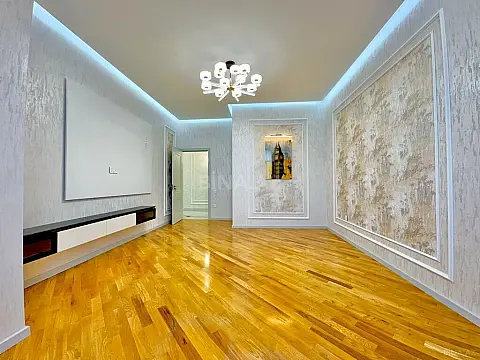 Satılır 2 otaqlı mənzil 85 m²