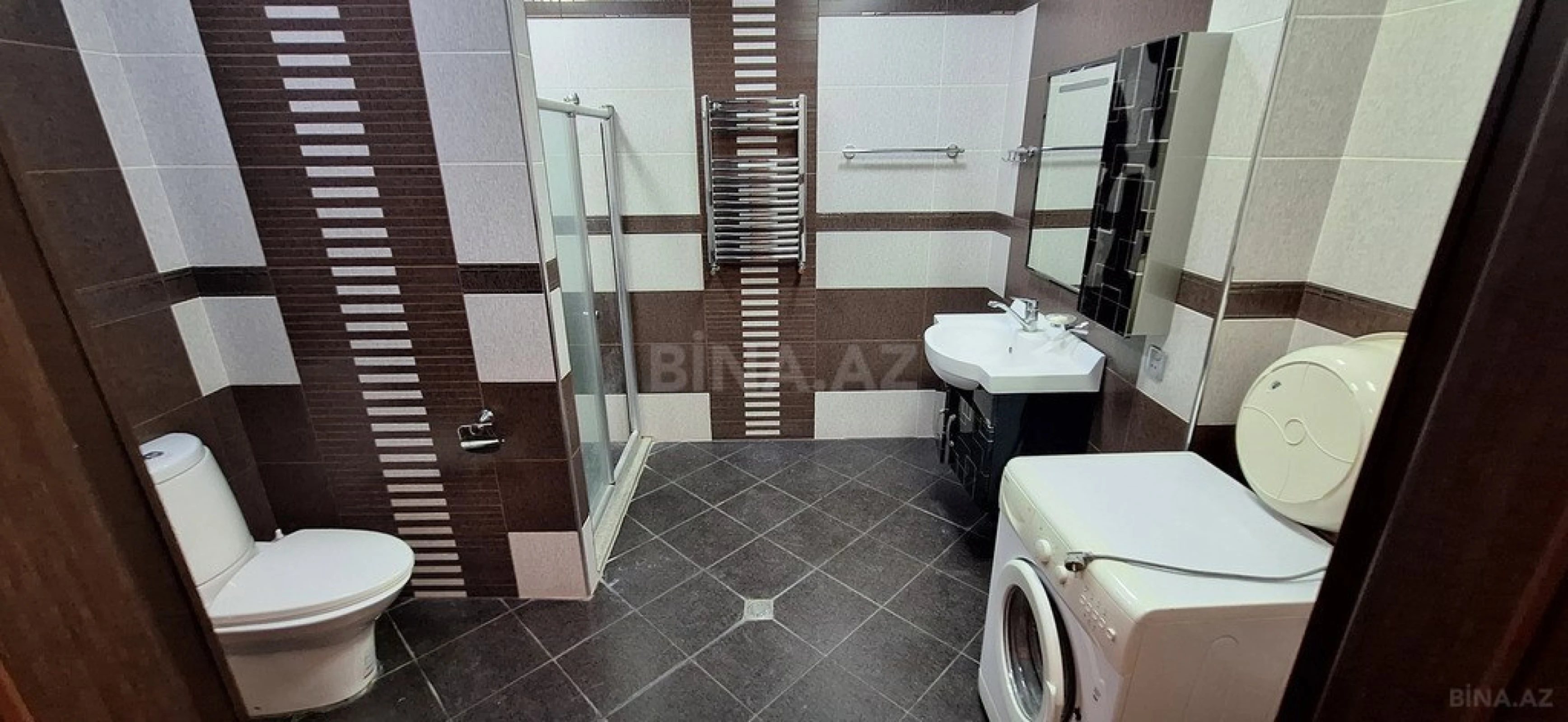 Kirayə verilir 3 otaqlı mənzil 150 m²