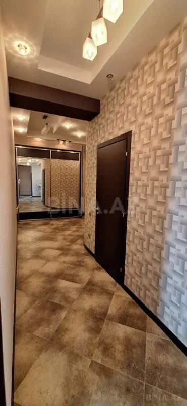 Kirayə verilir 3 otaqlı mənzil 150 m²
