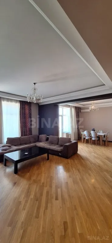 Kirayə verilir 3 otaqlı mənzil 150 m²