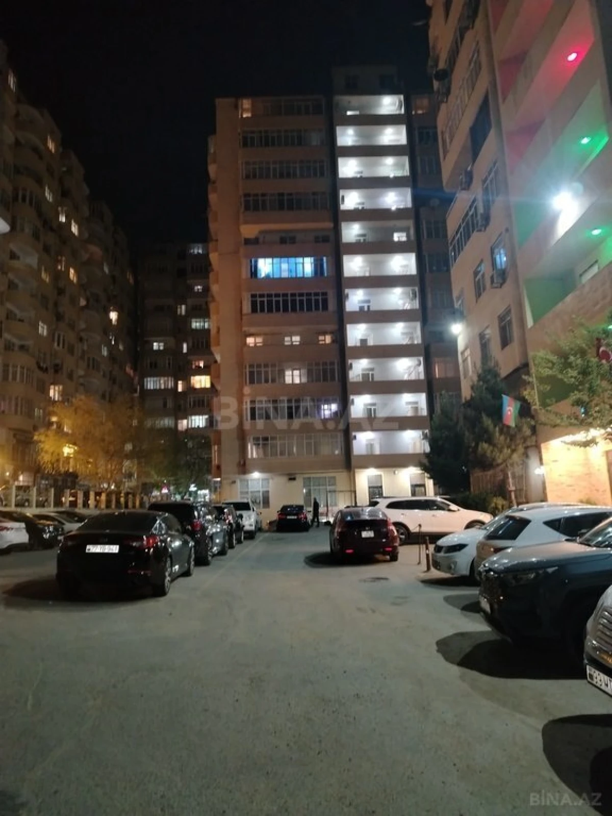Satılır 3 otaqlı mənzil 100 m²