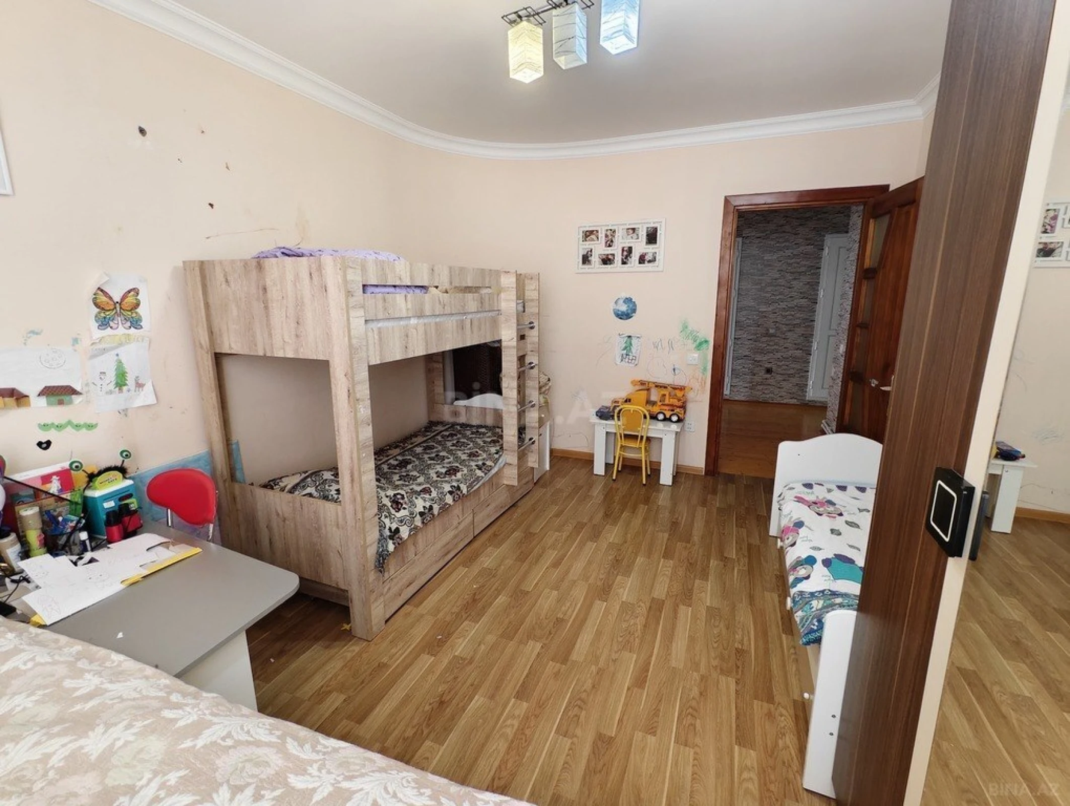 Satılır 3 otaqlı mənzil 100 m²