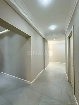 Satılır 3 otaqlı mənzil 137 m²
