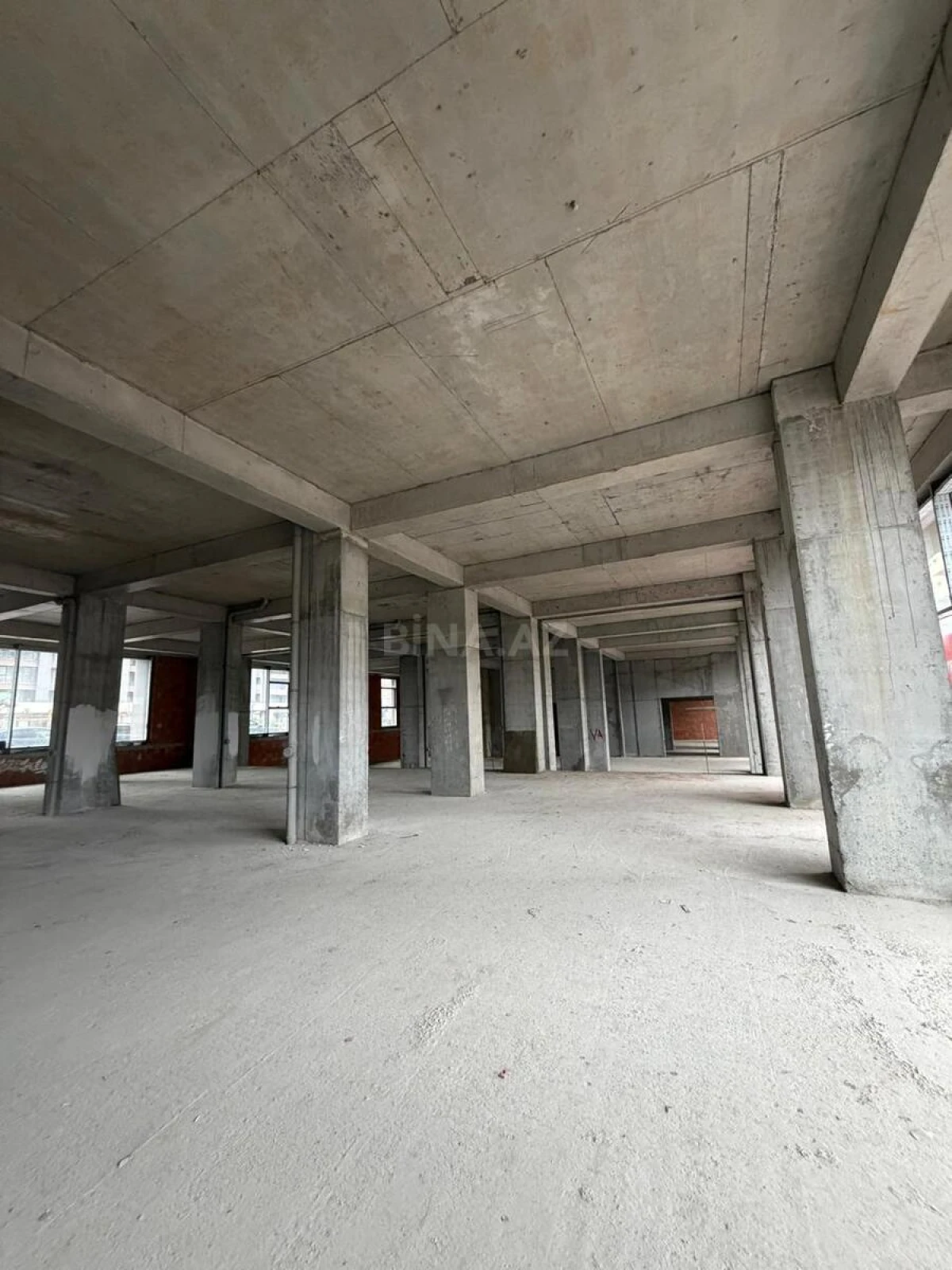 Satılır obyekt 229.2 m²