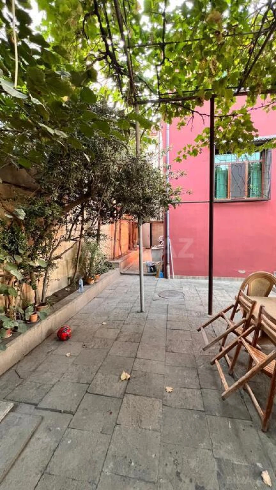 Satılır 6 otaqlı həyət evi 450 m²