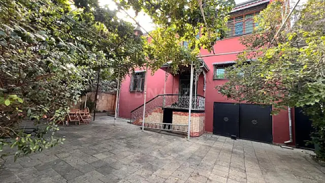 Satılır 6 otaqlı həyət evi 450 m² — Bakı, Nəsimi 6 otaq 450.00 m²