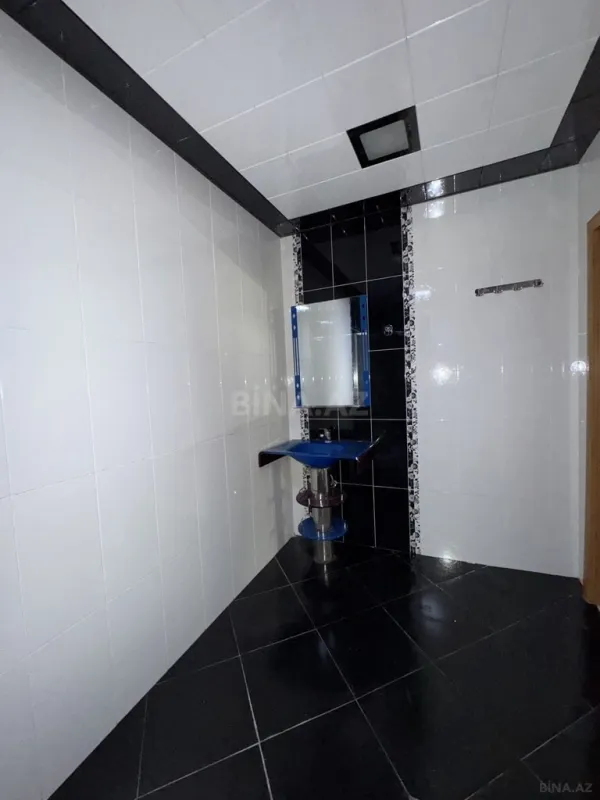 Kirayə verilir 3 otaqlı mənzil 170 m²