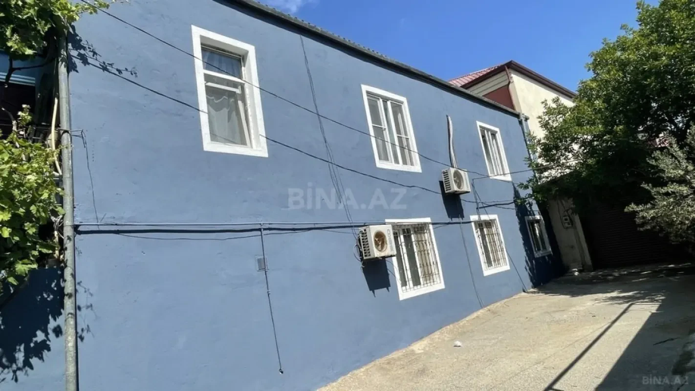 Satılır 6 otaqlı həyət evi 165 m²