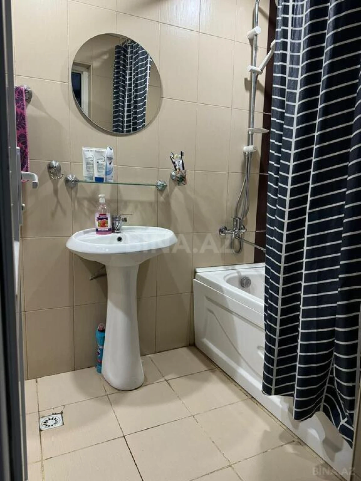 Satılır 6 otaqlı həyət evi 165 m²