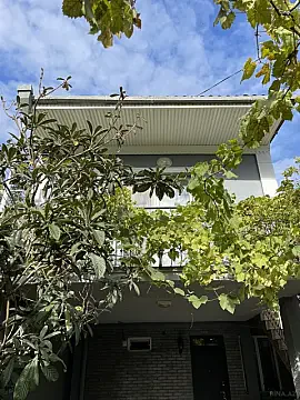 Satılır 6 otaqlı həyət evi 165 m²
