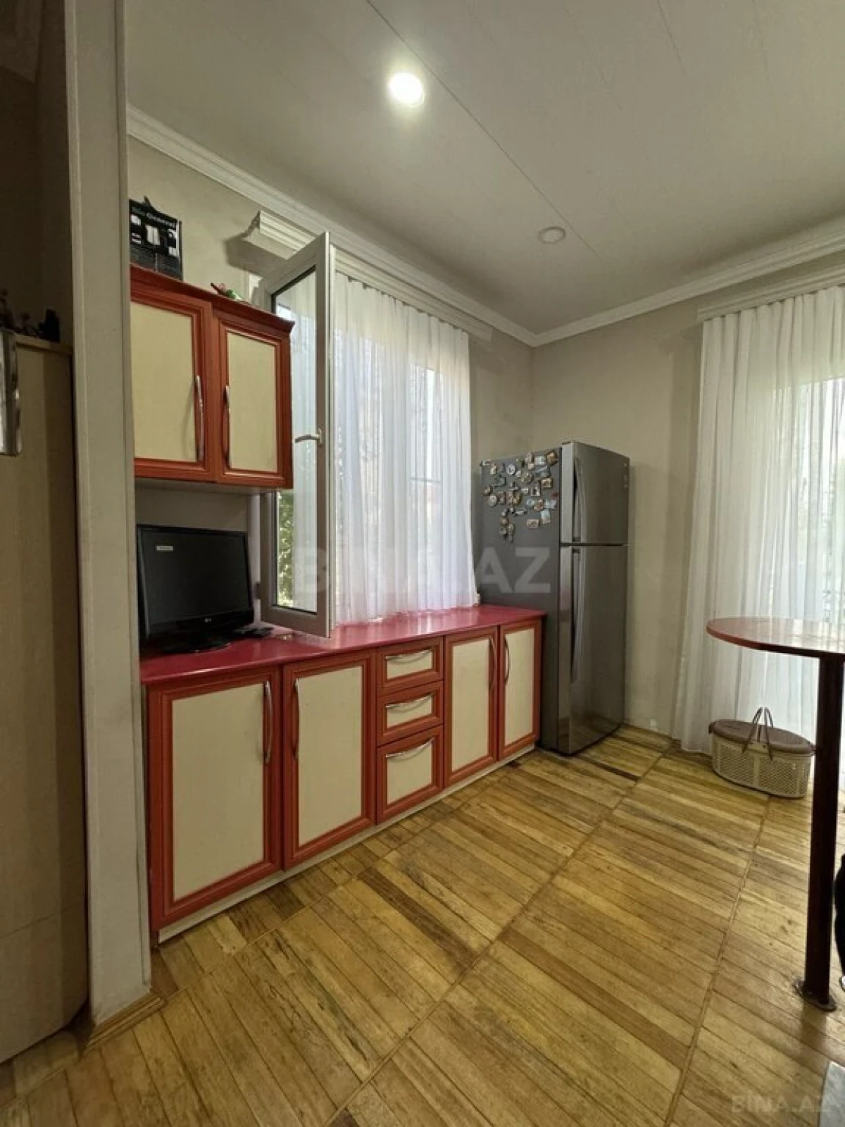 Satılır 6 otaqlı həyət evi 165 m²