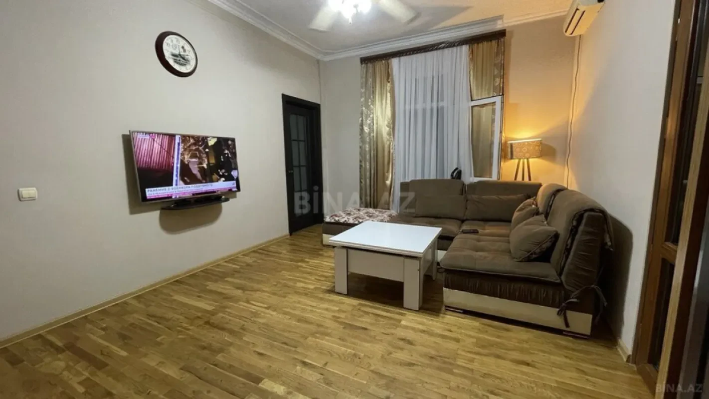 Satılır 6 otaqlı həyət evi 165 m²