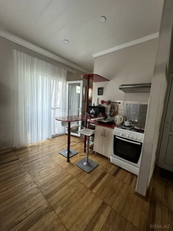 Satılır 6 otaqlı həyət evi 165 m²