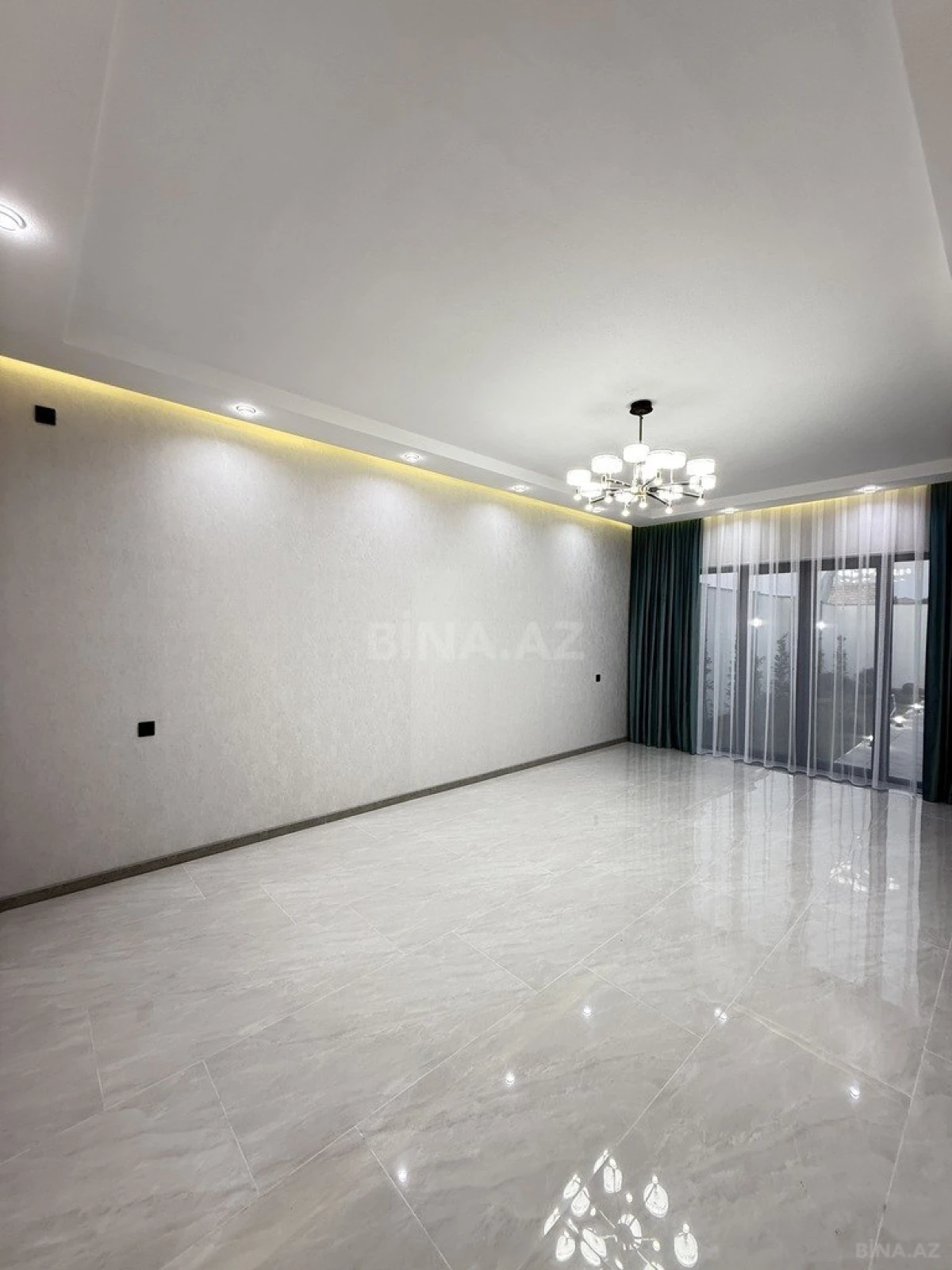Satılır 4 otaqlı həyət evi 160 m²